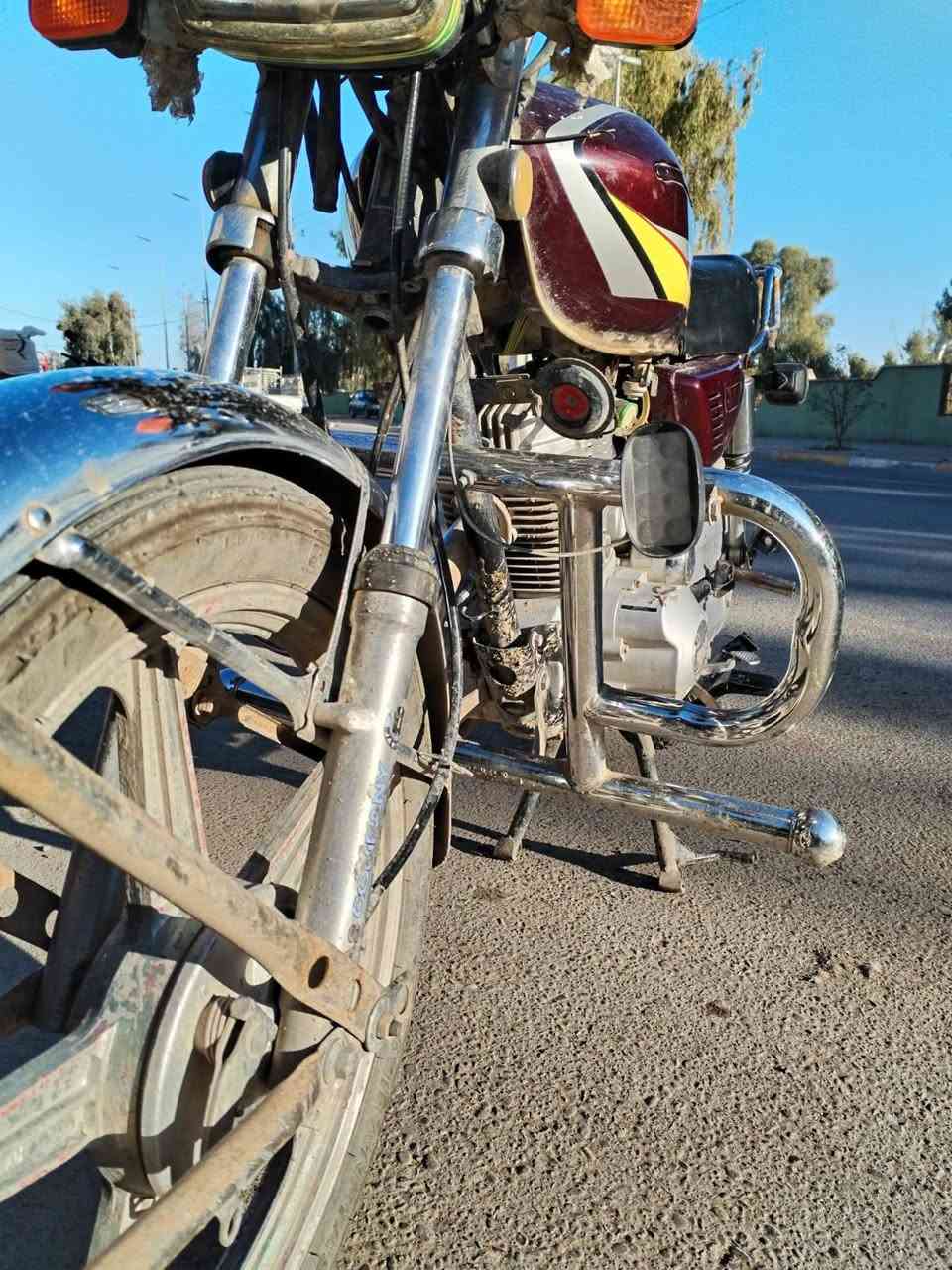 السلام عليكم
ماطور 5 كير شرط كامل كهربائيات ولاصرف ولا بخار  .
السعر 350 وبي مجال للطيبين  .
العنوان ( الحويجة _ حي التنك ) 
رقم الهاتف ***********
