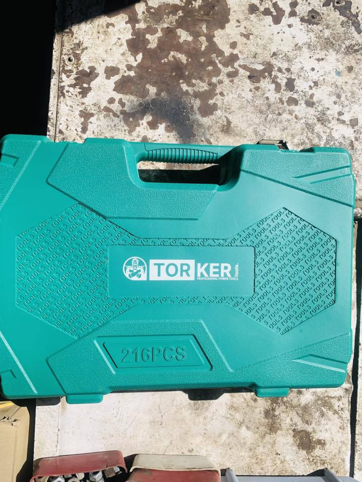 سيت عِدد TORKER الـ 216 قطعة.. ورشة كاملة بجنطة وحدة

كامل مكمل: يحتوي على 216 قطعة، يعني كل لقمة، كل سداسي، كل مفك، وكل أداة ممكن تحتاجها موجودة بداخل هالشنطة. ما راح تحتاج تشتري أي قطعة تكميلية

استخدامات متعددة: مناسب لأصحاب الورش، الميكانيكيين، وحتى للبيت وللسيارة. أي عطل، أي تصليح، TORKER هو الحل

متوفر الآن بسعر 125 ألف دينار عراقي فقط
للحجز راسل الصفحه او اتصل على الرقم 
 ***********
