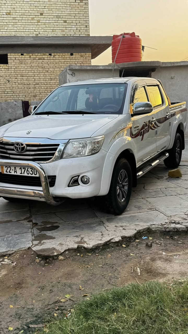 السلام عليكم للبيع تيوتا هايلوكس فورويل2013 سعودي كير عادي رقم أربيل سنويه مجدده  سياره مكفوله  العنوان واسط الدبوني 
***********
