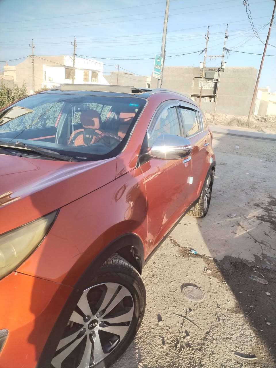 سلام عليكم سبورتج موديل 13 فول مواصفات واحد على واحد معروفه مواصفاتهه
بنرامه بصمه شفط مري هواي بيهه سوالف مكينه 2000 دوش رقم بغداد انكليزي مكان شعلة   
السعر /135 سونار مرفق بلصور
الرقم ***********
