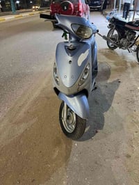 دراجه البيع نضيفه وما مفتوحه شرط السعر ٨٠٠ قفل وهاذه رقمي ٠٧٨٢٤٥١٧٤٠٩