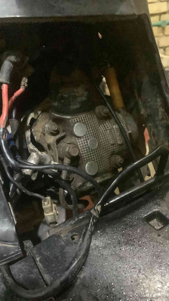 سلام عليكم دراجه فراشه 140 للبيع الدراجه خير من الله مكينه نشطه  عوزهه بس باتري نهضه ومعدل خير من الله مكاني ناصريه مركز شارع بغداد سعر 300 وبيه مجال للتواصل رقم *********** واتساب
