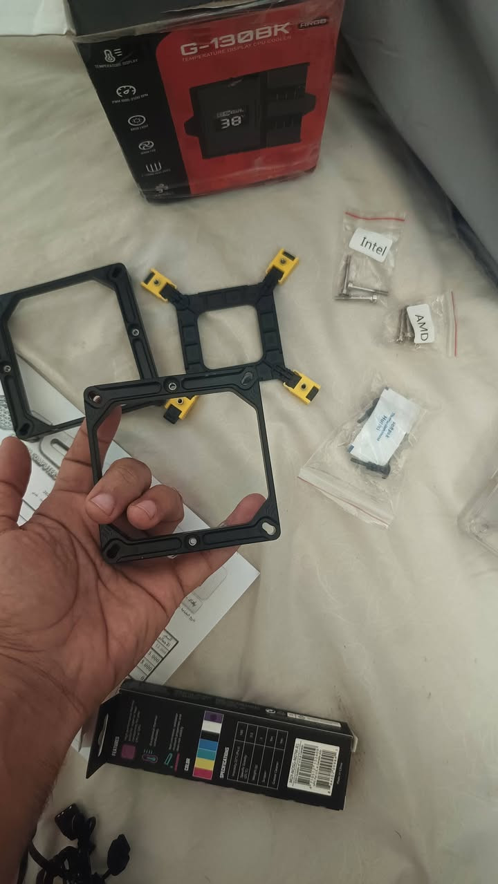 مبرد هوائي بي شاشة ممستخدم وهاي الاشياء الي ويا يرهم انتل
السعر 15 الف مكاني بغداد الحرية 
*********** وتساب
