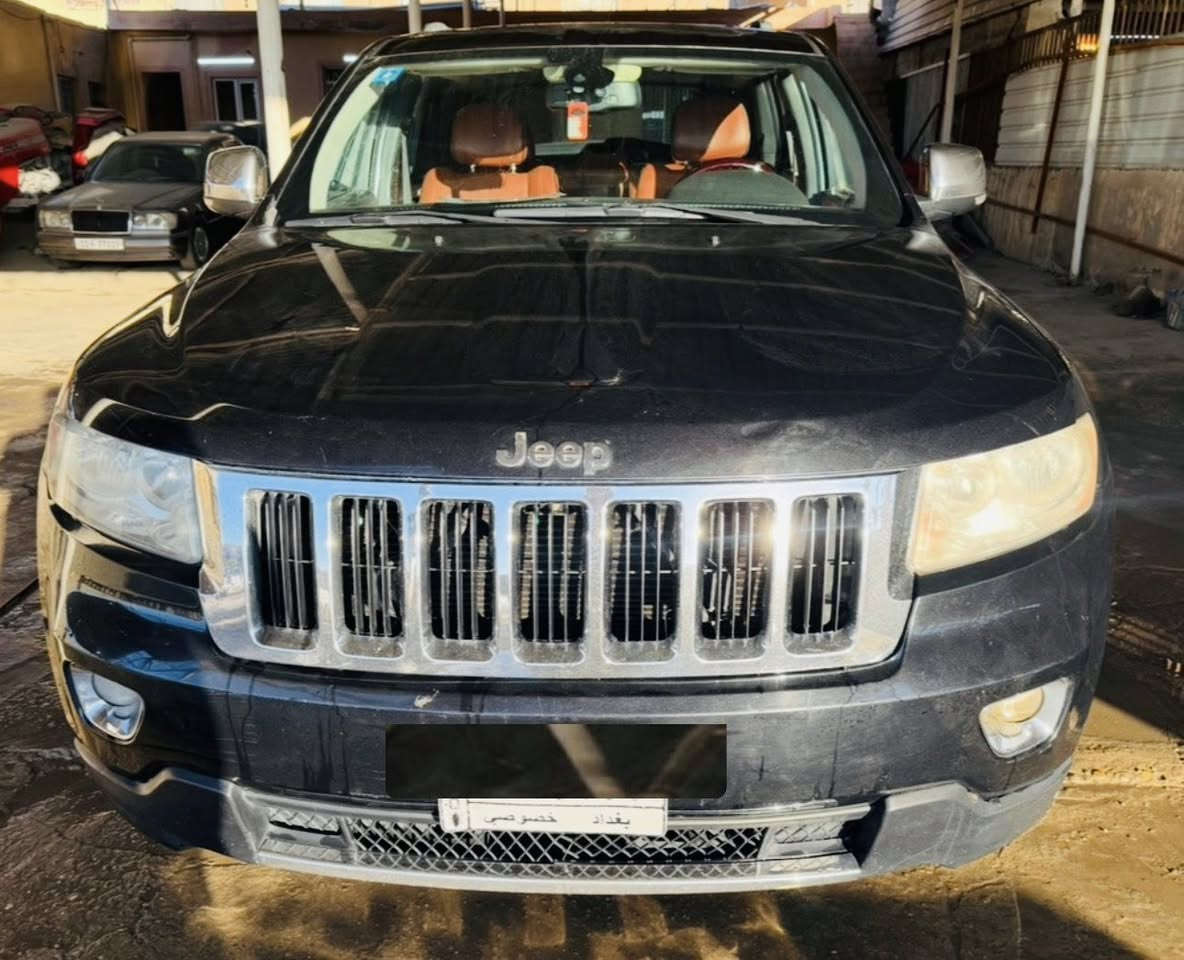 للبيع جيب
واحد على واحد 
2012  
8 سلندر 
داخل جوزي 
رقم بغداد 
حادث فقط جاملغ وباب 
السعر 150 

‭0774 694 3634‬ رقم الهاتف
