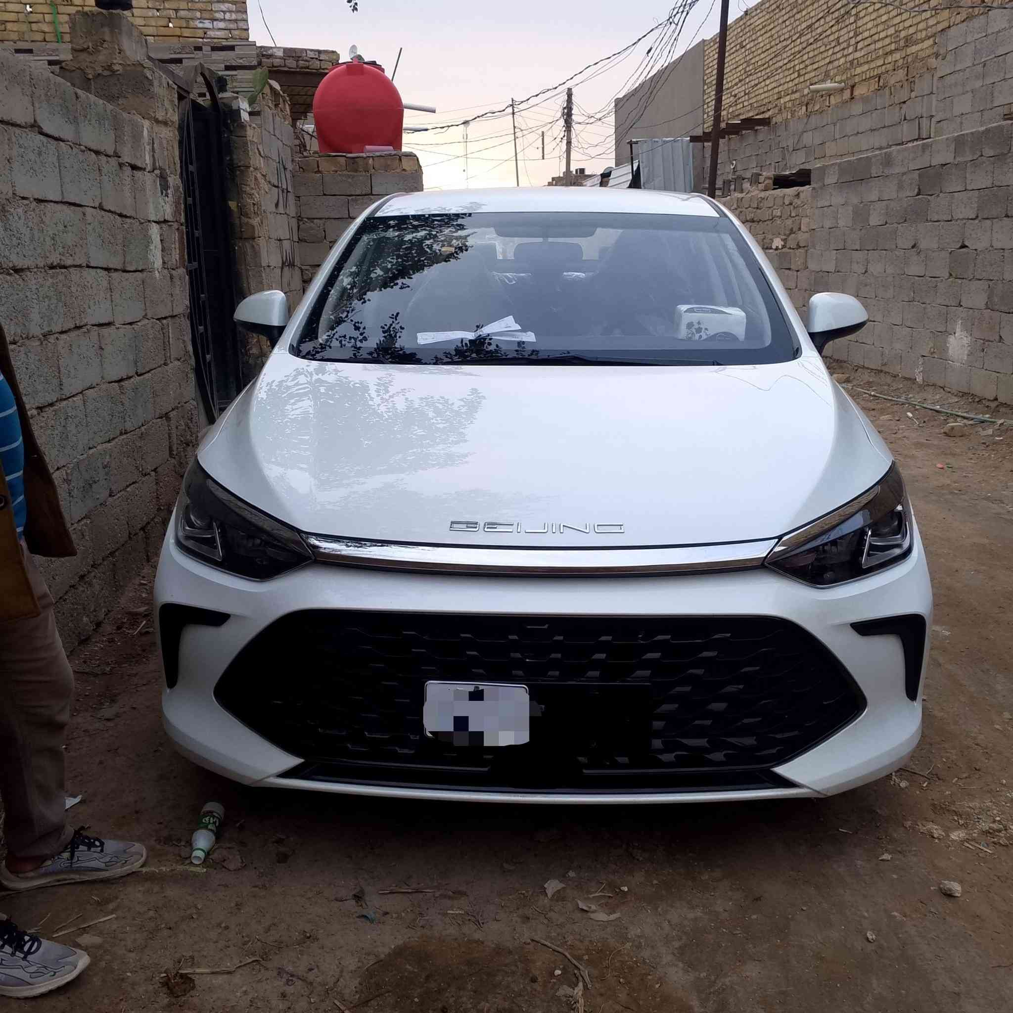 سلام عليكم سيارةبايك أو فايف 2026 زيرو بدون لوحات سيارة جديدة استلام شركة حرة السعر 130 وبيهة مجال قليل مكان ديوانية شافعية الرقم ***********
