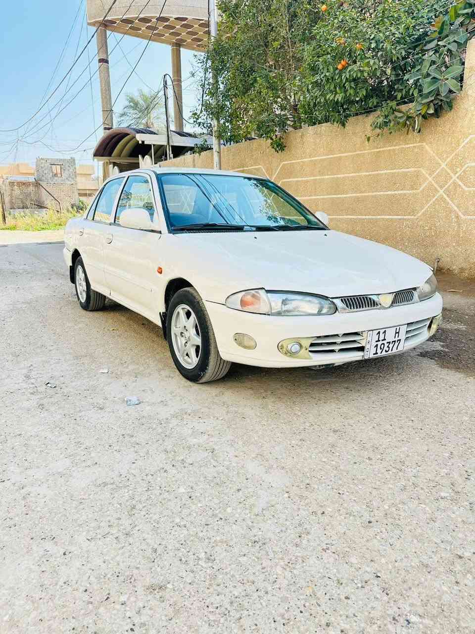 السلام عليكم بروتون 2004 رقم بغداد انكليزي بسمي سنويه وهزه جديده محرك لاينقص ولا يبخر صدر امامي خلفي جديد تايرات جدد باتري جديد تبريد شغال بيها صبغ 3قطع السعر 53 وبيها مجال رقم الهاتف ***********
