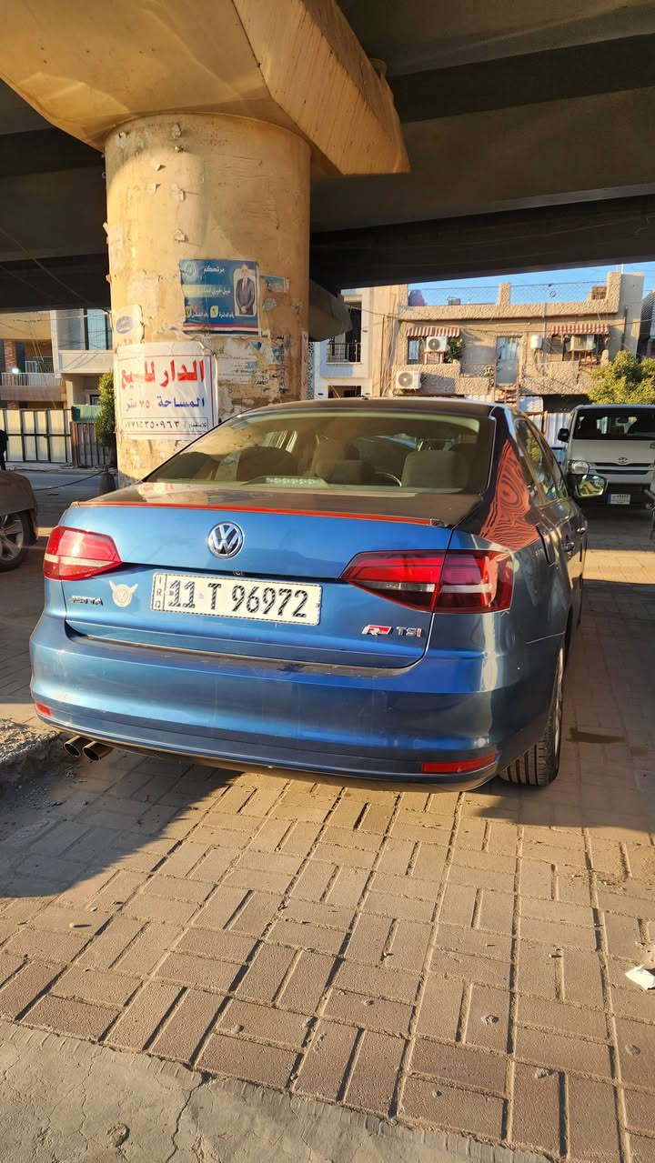 للبيع جيتا ٢٠١٨ محرك ١٤٠٠ تيربو .. ماشية ٧٠ الف صور الحادث مرفقة بالصور .. السيارة مسويلها ادامة كاملة تبديل بلكات وتنظيف غرفة احتراق . سيارة نظيفة .. وبيه شوية حالوب بالقمارة بالمخايل يبينن
مكان السيارة بغداد . سبع ابكار  سعر ١١٦ ورقة وبيه مجال
رقم ***********
