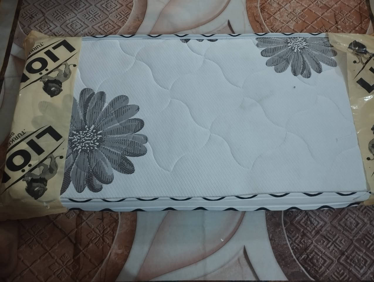 جربايه اطفال مع دوشك اللبيع استخدام نظيف 
اللحجز والاستفسار خاص كربلاء فقط

ألأسہود يہليہق بہي


**إذا كنت صاحب هذا الإعلان وتريد حذفه لأي سبب، رجاءا أرسل رسالة إلى الدعم الفني**