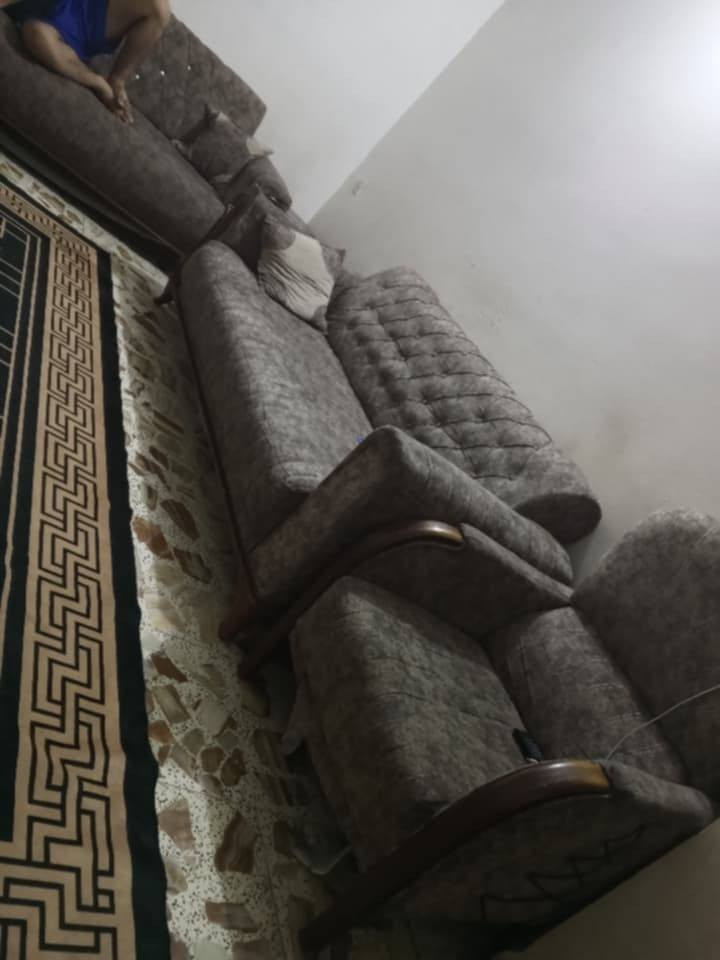 تخم عشره مقاعد سعره 200 عنوان الثعالبه


**إذا كنت صاحب هذا الإعلان وتريد حذفه لأي سبب، رجاءا أرسل رسالة إلى الدعم الفني**