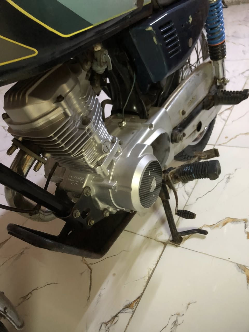 سلام عليكم دراجه سيجي نامه مديل ٢٠٢١ بلا مفتوه بس ولفات مكان مدينه الهوير السعر اتصل او وتساب الموشراي لا يتخل ولا يراسل العلم دراجه متروكه 
رقم هاذه اتسال *********** وثاني فقط وتساب ***********
