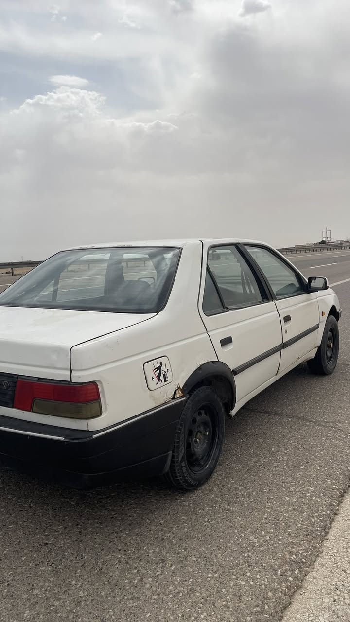 بيجو روى كير ومحرك نضاف حداده حلوه كهرباىيات شغاله رقم راعيها ضاع جهازي وراح بجهاز بيتهم بناصريه ومتواصل وياه ابيع بدون راعي اتكفل سرقه وعشاير رقم واسط مكان السياره بصره زبير السعر 14 وبيها مجال 
***********
