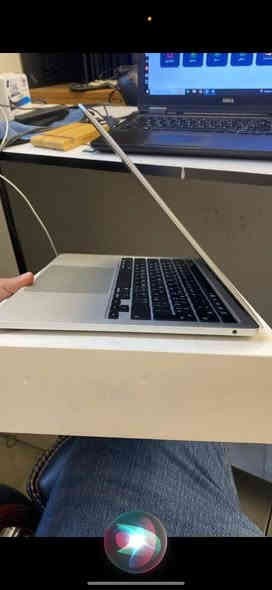 Mac book pro
لوحة المفاتيح

عربي + إنجليزي

موديل 2020 

macOS Sonoma 14.6.1

عدد المنافذ

منفذين USB-C على الجهة اليسرى

اللون

(Silver) فضي

الشاشة

Retina Display بدقة عاليه 

لوحة اللمس

Force Touch Trackpad كبيرة

الصوت

سماعات جانبية بجانب لوحة المفاتيح

600 الف 

واتساب ***********
