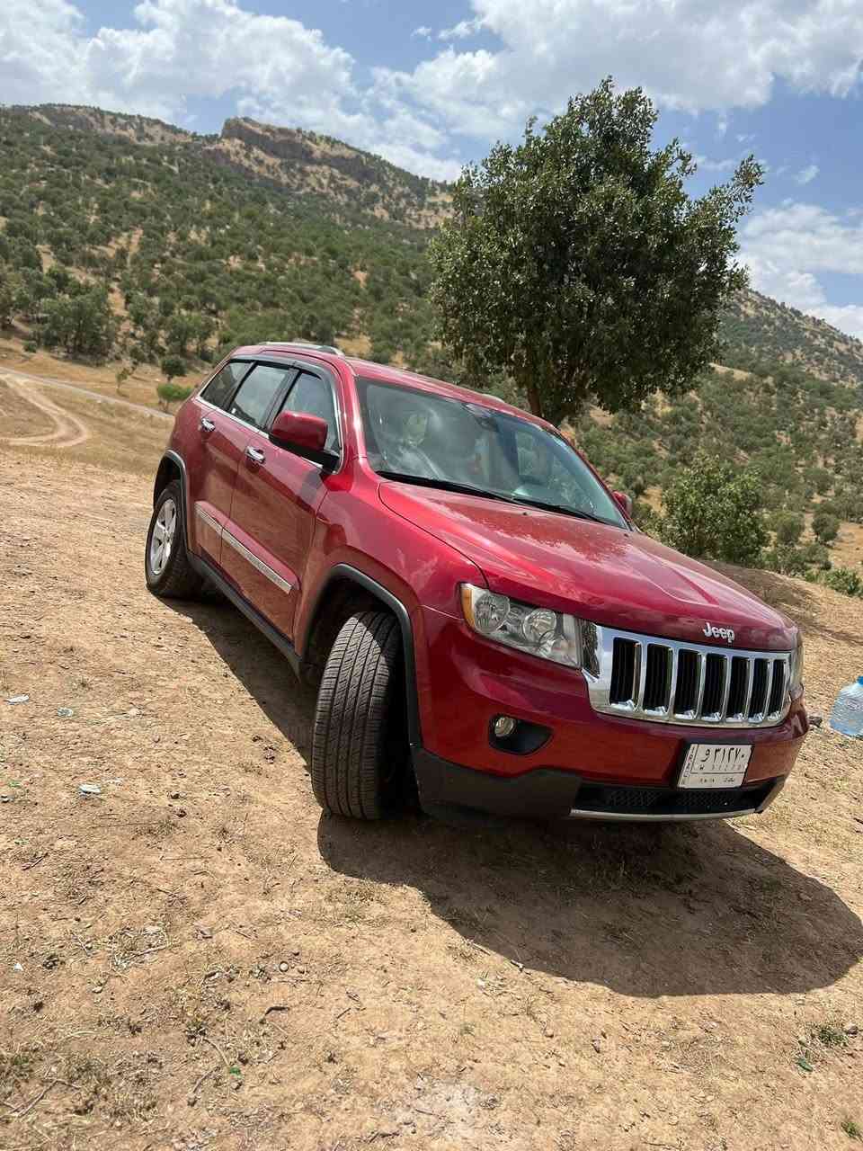 سلام عليكم (تم تنزيل السعر)
جيب لاريدو 11 امريكي كلين بدون حادث بدون ايرباك بيها بارد وصبغ نص باب خلفي فقط مكينه3600 خير من الله تبريد قطعتين ثلج تخم تاير قبل 3اشهر شادة صدر امامي خلفي قبل شهرين شادة مواصفات عاديه شاشه وكامره ماشيه318الف وقابل للزيادة فور ويل ملغي سيارة مال جناي بسمي تحويل ثاني يوم السعر 165$ وبيها مجال قليل مكاني الكاظمية *********** متواجد ع النت
