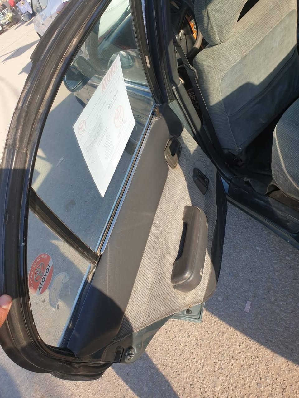 السلام عليكم كورلا موديل 1992  بأسمي سياره مكينه وكير مكفولات حداديه امامي وخلفي نافضه نفض كوله جديد ماناقصه اي شي تخم تأير جديد باتري جديد كهربائيات جاهزه سنويه اليوم استلمته باسمي لل31 ارقام نكليزي مكفوله من الكص والعيب الشرعي رقمه نجف ومكاني نجف كوفه عباسيه وهذا رقمي ***********
