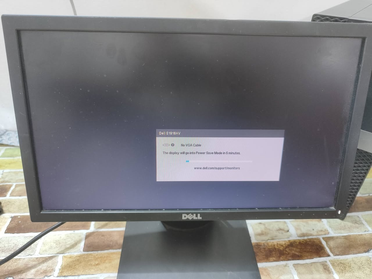 حاسبة Dell مع شاشة Dell مستعمل (قطع شلعة)
اسم المنتج OptiPlex3040
من شركة Dell موديل 2016

المواصفات (القطع) :
معالج i5 6600k 
كرت شاشة Nvidia GT730 
رام سامسونك 4GB
هارد 500GB HHD
وهارد SSD من شركة سامسونك 250GB
مذربورد عطلان 
والشاشة VGA

السعر 200 وبي مجال


**إذا كنت صاحب هذا الإعلان وتريد حذفه لأي سبب، رجاءا أرسل رسالة إلى الدعم الفني**