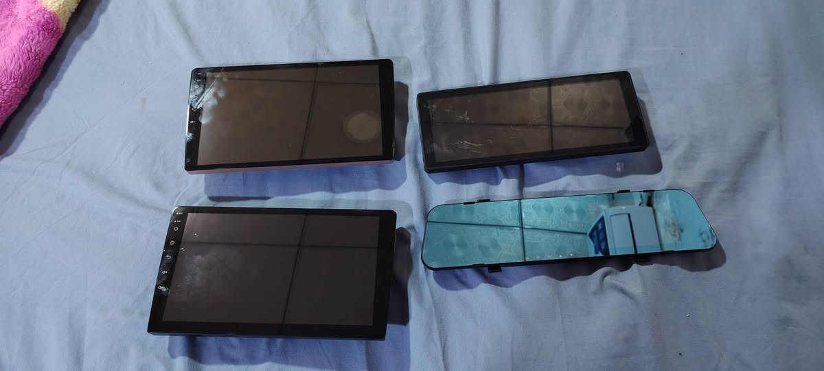 اخوان شاشات للبيع شغالات مابيهن عيب نضيفات شرط الشغل سعر القطعه 35 اذا كلهن 75 قفل اتصال *********** بي واتساب البصرة, العراق
