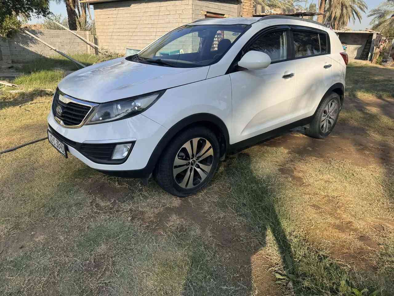 السلام عليكم كيا سبورتج خليجي موديل 2013مكفوله كفاله ماعدء خشم البنيد وبيه باردات السياره مال جناي سنويه مجدد السياره خير من الله السعر 160وبيه مجال ترهم مراوس وترهم بيع مكاني بابل الحمزه الغربي للئتصال والاستفسار ***********
