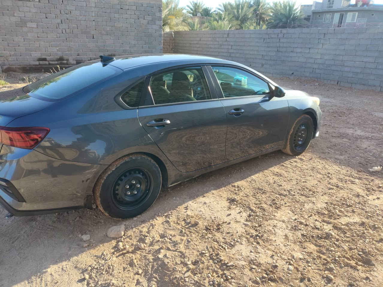 السلام عليكم
للبيع كيا فورتي ٢٠٢٠ امريكي محرك ٢٠٠٠ كير محرك مكفولات تبريد مكفول رادار امامي كامرا خلفية رقم اربيل سيارة حلوه مداريهه بانزين كله محسن ودهن درجه اولى تحكم استيرن جهتين ووضع قيادة ٣ سبورت رياضي ويكو ونورمان ومانع انزلاق وتحديد مسار وكير اوتوماتيك وعادي وبعد بيهه مواصفات السعر ١٣٥ $ مستعجل عالبيع مكانهه كربلاء المقدسة ***********
