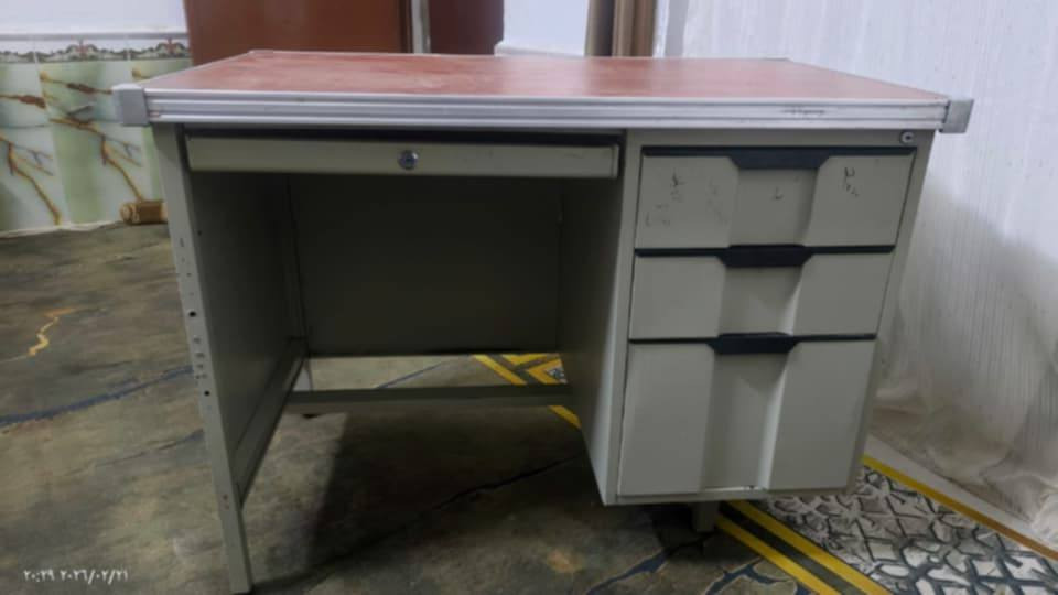 ميز مكتب ولوكر للبيع نضيفات كلش بدون ضرر سعر الواحد 50 وبي مجال عنوان ديوانيه حي العسكري


**إذا كنت صاحب هذا الإعلان وتريد حذفه لأي سبب، رجاءا أرسل رسالة إلى الدعم الفني**