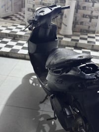 دراجه جانت تشتغل وتركته فتره هسه حالين تشتغل بس بيه تكطيع يرادله كابري...