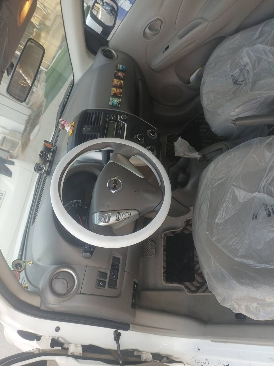 السلام عليكم نيسان صني للبيع موديل 2021 هندي بليته زركه سياره نضيفه وجاهزه مكفوله من صبغ بيها بس بارد مكانين ولباقي كفاله عامه السياره نضيفه حيل رقم اربيل ***********
