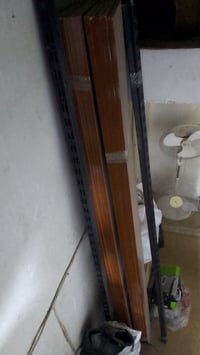 ارفوف للبيع رفين كل رف خمس طوابق ارتفاعة 2م وعرضه 240م نضيف جدد العنوا...