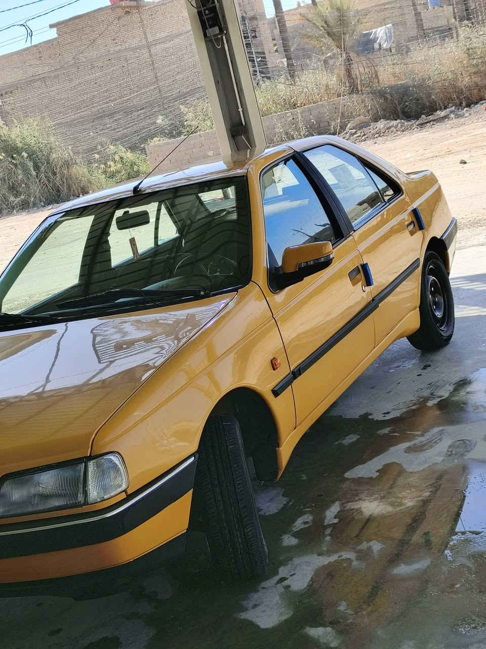 سلام عليكم 405 بيجو 
موديل2012 سياره حلوه بديها حلو   
سياره يرادلها تجفيت بيها خيط  تبخير 
سعر ٣٧ بيها مجال 
***********
***********
