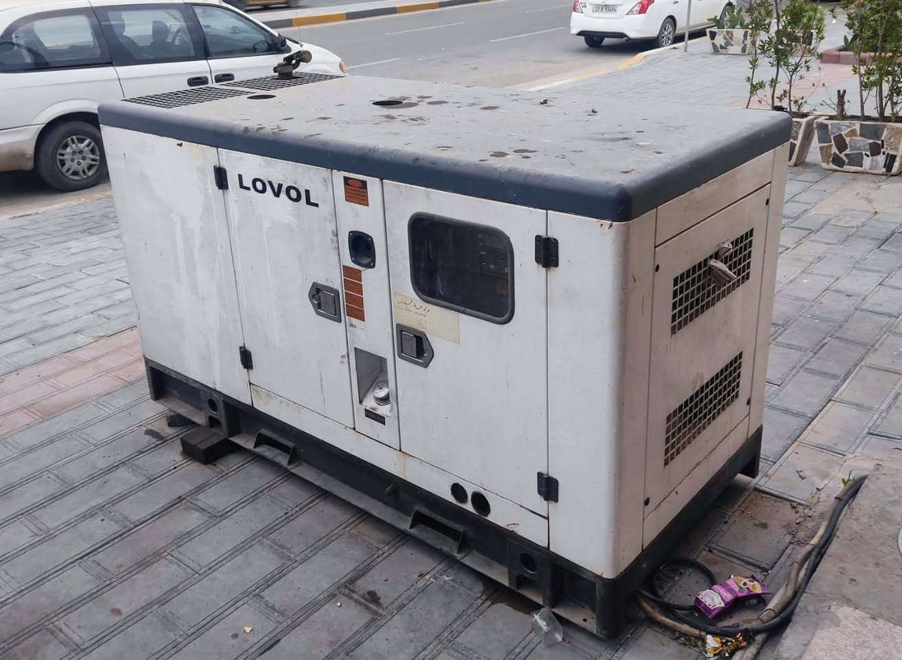 السلام عليكم 
مولدات للبيع 

١.مولدة ٥٠ كي في بركنز صيني لوفل

٢.مولدة ١٥٠ كي في بركنز صيني لوفل
مستعملة لمدة ٣ اشهر اخت الجديدة

مكان بغداد -كاظمية 
الشراي يتفضل يتواصل واتس مع صاحب الرقم اني مكلف بالنشر 
***********
