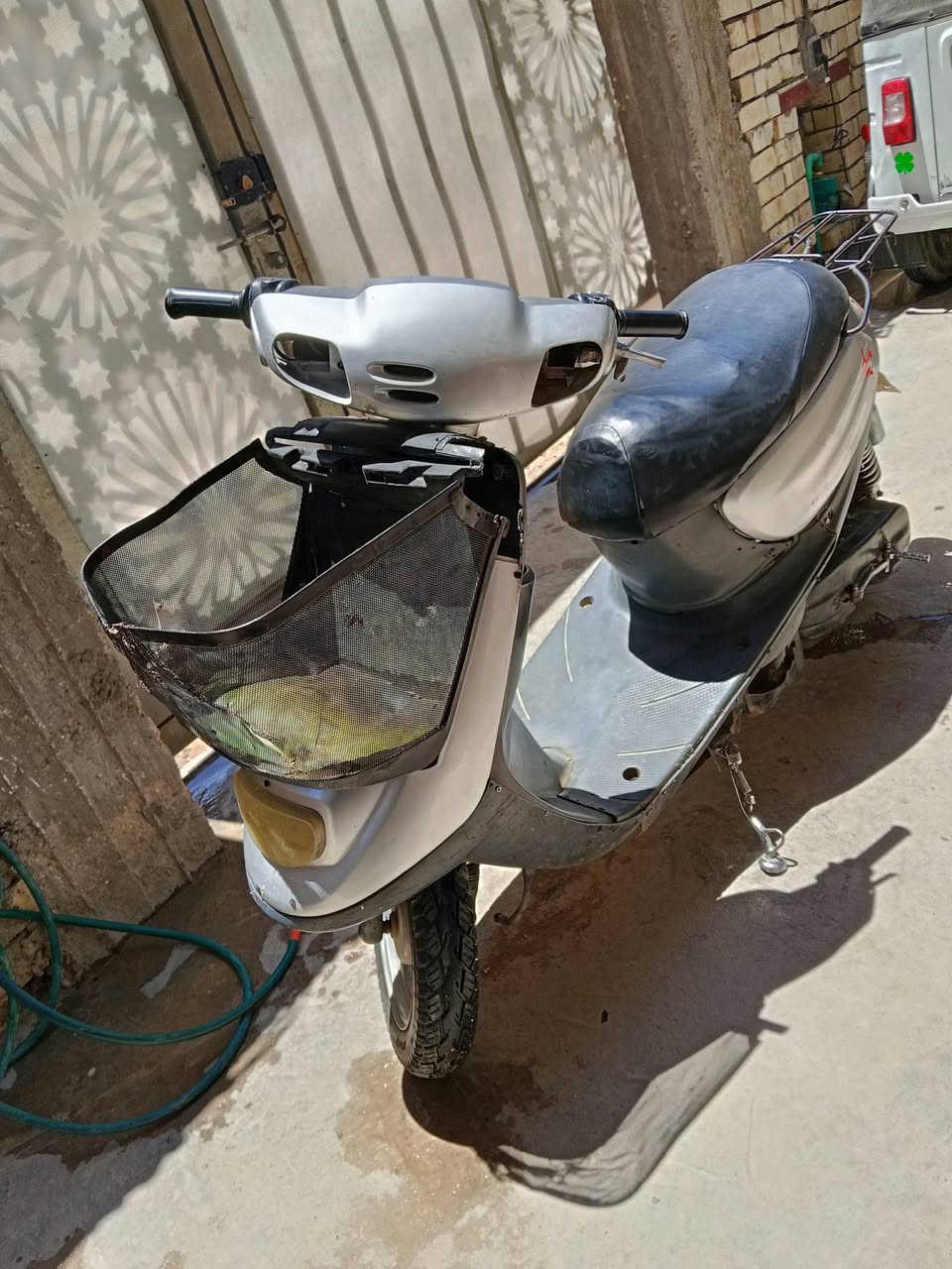 سلام عليكم دراجه منغولي للبيع نضيفه عوزه باتري شلعته قويه مكينته ناعمه دراجه نضيفه وحلوة هندر واحد مكاني كربلاء حي العسكري السعر 250 وبيه مجال لشراي ***********
