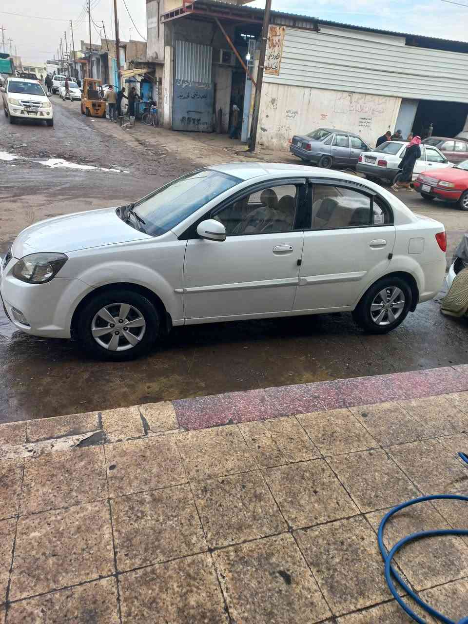 كيا ريو البيع 2012 مكينة 12 ضرر باب خلفي ضرر خفيف رقم الموبايل ***********
