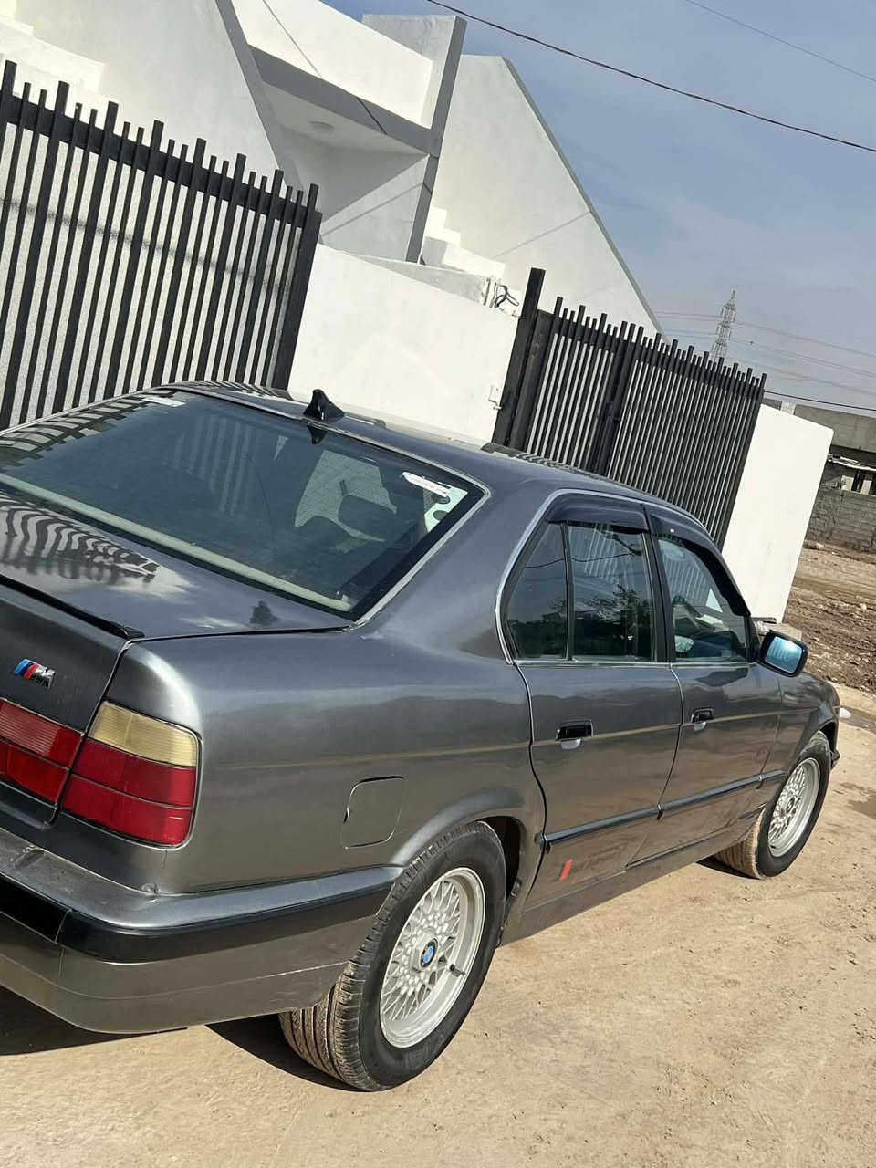 بیئم مودیل89 کیر عادی محرك 20کبس تبریت سیارە سبغ عام لجمالیە بیدون حادث رقم اربیل شرط تحویل سعر 40 بی مجال)  رقم موبایل *********** & *********** عنوان کرکوك
