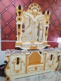 غرفة جديدة • نضيفه • للبيع