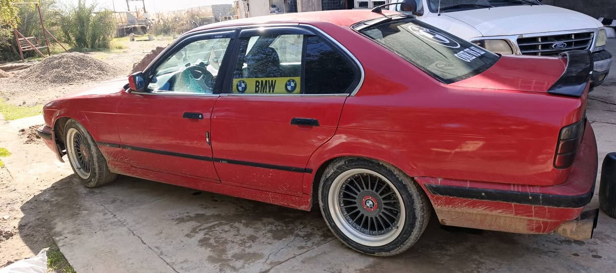 بئێم 1989 مەکینەی بیلاد گاز سوپەر چاچ زۆر کەم دەخوات سەنەوی بەشەرت حاسیبەو ئەوەلیات موسوبڕاوە حجز بەشەرت سەیارەکە زۆر پاکە چرکەی نیە تەقەو رەقەی بەشەرت چوار ویلو تایەی تازەیە دوجام کارەبایە گەرمی ئیش دەکات هەمو کارەبای مەزبوتە بەشەرت ڕۆن تازە گۆراوە دەعامی بۆدەعامی بەشەرت ئەم نازدارە 28 گڵاو مەجال ژمارەی مۆبایل *********** ئەم ژمارە واتسابی لەسەرە كالار, السليمانية
