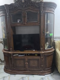 معرض • للبيع