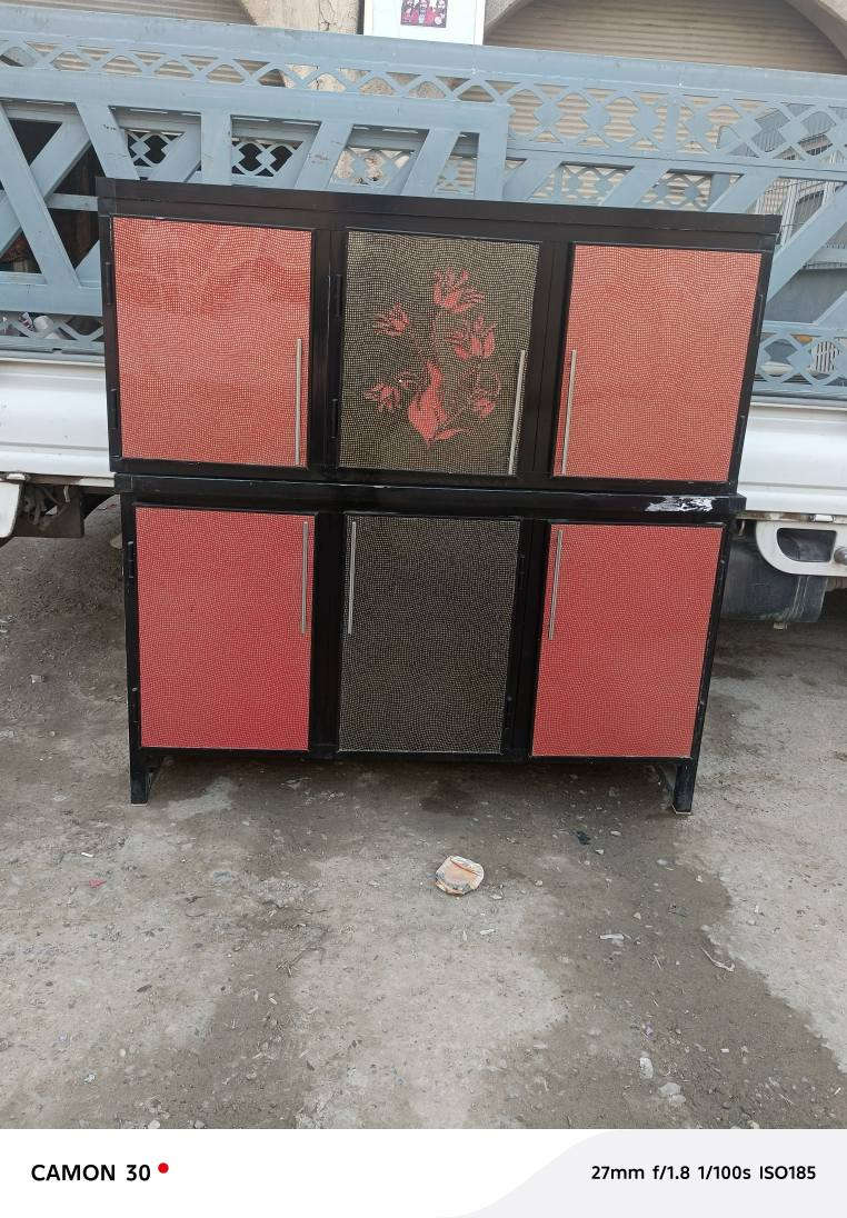 كاونتر ابو سنكي متر ونص 
سعر 130 وبي مجال 
للاستفتار *********** النجف, العراق
