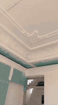 اصطه ديكورات مغربي او باحدث الموديلان متفرغ واباسعر مساسبه
1جميع ديكورات ملكي سقوف او جدران
2 ديكورات مدخل 
3ديكورات ابلازمه
4بديل خشب او بديل رخام
5 صبغ داخلي او خارجي واجهيات بيت
6 معالجد فطور الجدران
مكاني كركوك هاي رقمي *********** متواجد 24 واتساب اي استفسار
