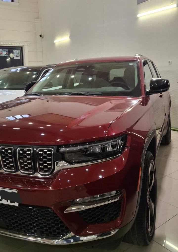 🏞Jeep Grand Cherokee🏞
⭕️مۆدیل : 2023 

⭕️بۆیاغ : شەش پارچە و کەمێک سەقف ، بەعام دەفرۆشم.

⭕️ماوەی ڕۆیشتن : 30,000Mile

⭕️نرخ : 235$ 💵

ژمارەی تەلەفۆن :
***********
*********** أربيل, العراق

