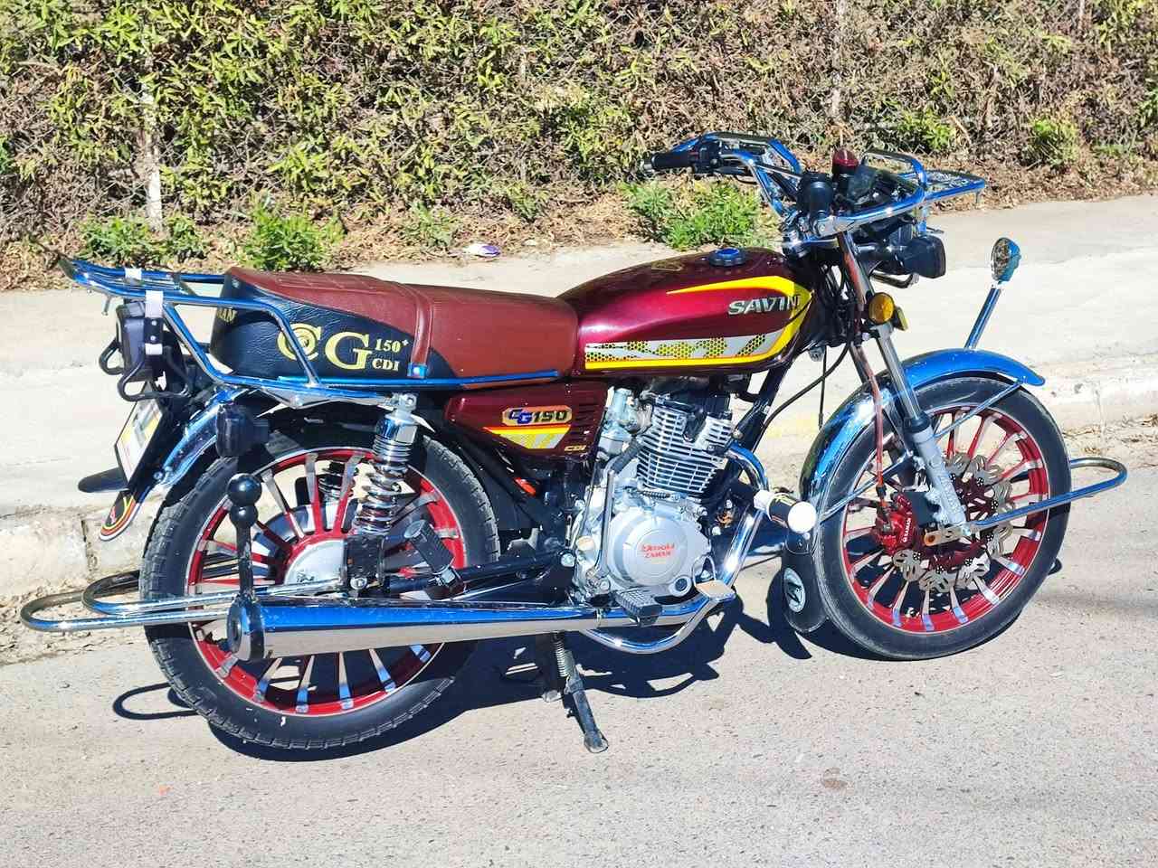 السلام عليكم
ماطور سيفان موديل 2025
سلف 
ويل كب 
منفيست بدون رقم 
حجم المكينة 150cc
5 گير 
الماطور مزود درع ستيرن اصلي + درع محرك واضافات اخرى  وعلى وضع الشركة
السعر 825 الف 
مكاني موصل ايسر 
للتواصل ***********
