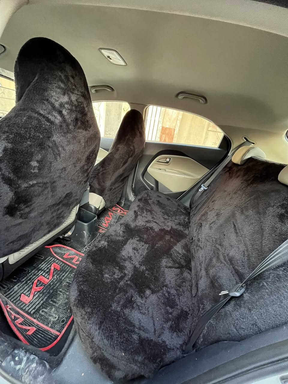 محرك ١٦٠٠ هاتش باك مكفولة من البارد والحار والضربة ماشية ٨٣ الف بأسمي تحويل ثاني يوم مكاني الموصل الايسر/المجموعة الثقافية
للتواصل: *********** 
السعر 105$
