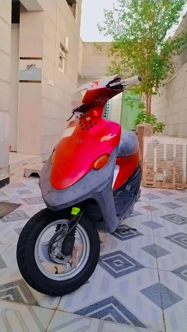 دراجه بيجي للبيع السعر 400 دراجه نضيفه نهضه وشلعه دراجه تخبل لون ماروني فول ملاح المكان السماوه الرقم ***********🤍
