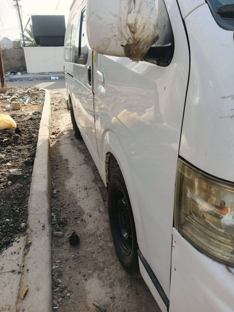 سلام عليكم جنبي H2البيع فقط بدون مراوس سياره خير من الله مكينه وكير واكسل كفاله بيها بس الدواير معمره 
تخم تأير جديد باتري جديد تبريد شغال محور سبلت 
السعر138وبيها مجال الشراي عنواني فلكه سلمان باك
رقمي ***********بي واتساب
