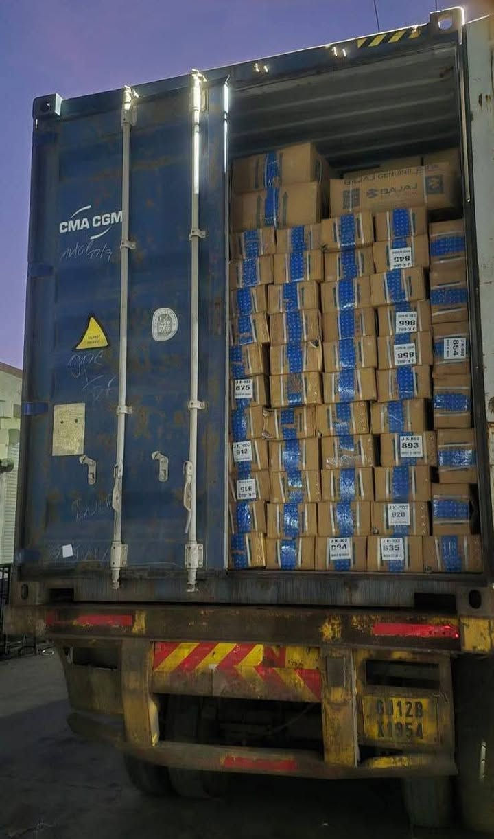 قطع غيار باجاج ليبل اصفر شركه وبوكسر ليبل اصفر شركه و TVS وبياجو اصلي شركه جمله فقط 🛺🇮🇳🇮🇳🇮🇳🛺
وبأسعار تنافسيه جدا🔥🔥
 ملاحظه البيع فقققط جمله💯🚚 و حاويات حسب الطلب✔️🌍
 للاستفار التواصل خاص📩
شركه التنقل الذكي للتجاره العامه 🌍الاولى في مجال قطع غيار التكتك والبوكسر في بغداد✔️💯 
ملاحظه البيع لاصحاب محلات الجمله وجمله الجمله حصرا
🌐الادمن🌐


**إذا كنت صاحب هذا الإعلان وتريد حذفه لأي سبب، رجاءا أرسل رسالة إلى الدعم الفني**