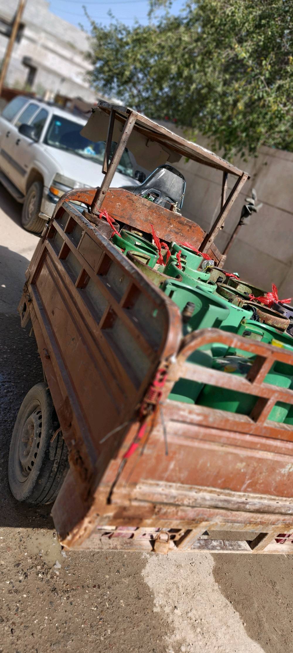 ستوته جمرا موديل اوراق 2018 ستوته مال كراب تشتغل عله باب الله بيهه نكرة سلف كهربائيه شغاله الدبلات شغاله باتري شغال هورن شغال ضفيره جديده المحرك كايم تنقص دهن بس تمشيك لو تروح بيهه لياسين خريبط ماتوكفك بس تنقص تجملها دهن عراقي وين تريد تروح توديك البليت الثخين سعرها 950 وبيهه مجال مكاني ابو الخصيب يوجد وتساب ***********