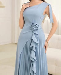 ميديم لارج • يلبس لوزن ٧٠ • متوفر للحجز