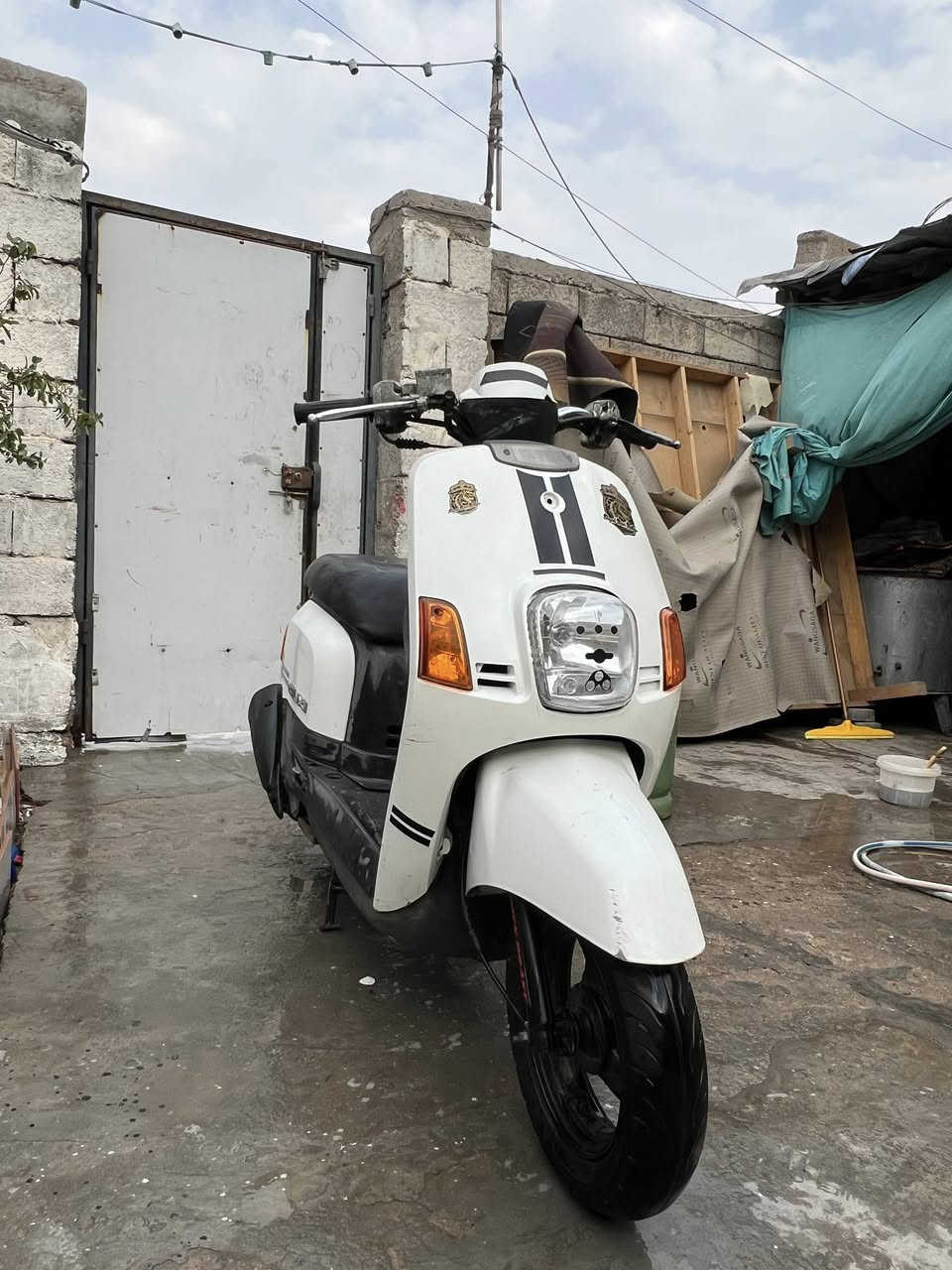 دراجه بوليسي نضافه عامه فحص محرك كلشي بيها بلاد كهربائيات كلها شغاله هندر سلف تجي تفحص بيدك وتشوف النضافه مكاني بصره حكيميه رقم
***********
 سعر مليون 200)
