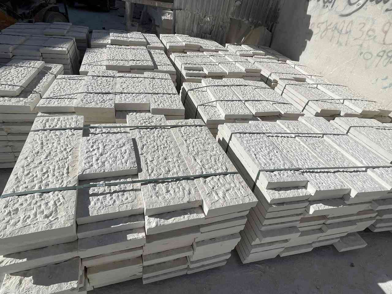 متوفر لدينا 100 متر مربع حجر تلطيش ابيض كريمي زي الي بصوره نظيف طبعاا بعد المطر كلو نفس الون بسعر العرض على الكاش 4300 شيكل كميه محدوده الي معني يتواصل واتس اب جوال 0592769835 
0599097743


**إذا كنت صاحب هذا الإعلان وتريد حذفه لأي سبب، رجاءا أرسل رسالة إلى الدعم الفني**