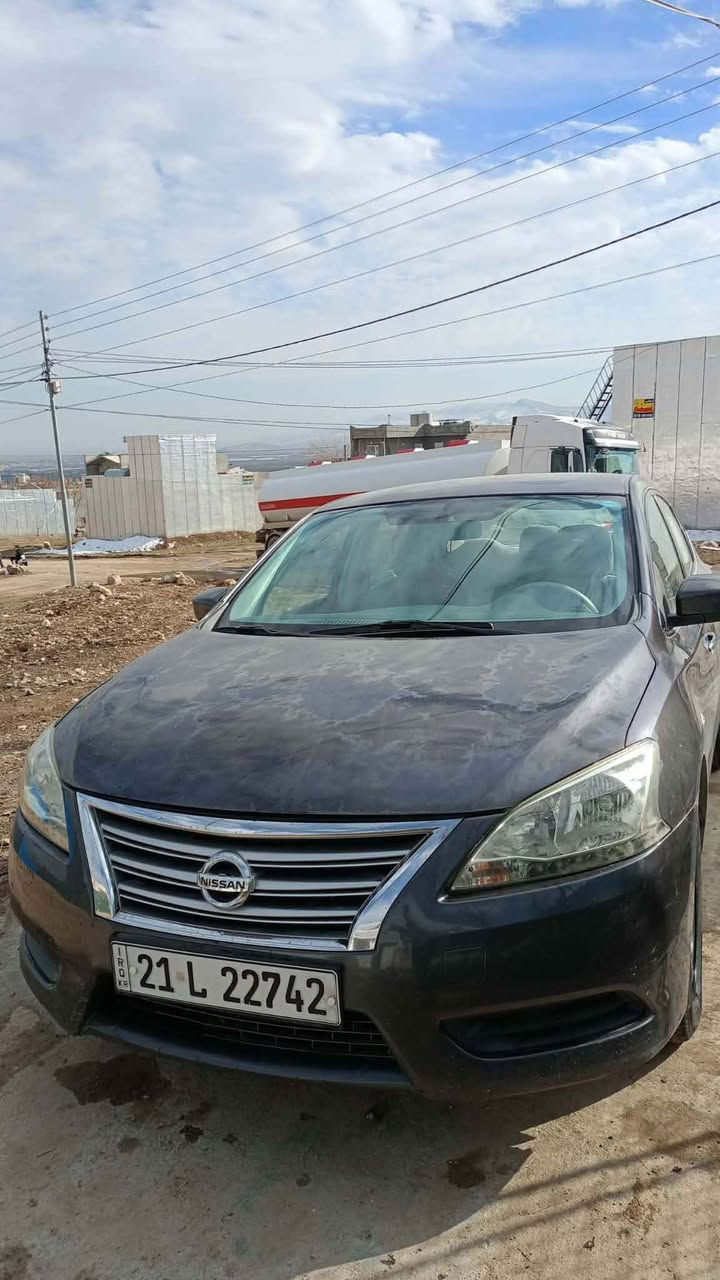 بەناوی خوای گەورە میهرەبان نیسان سێنترا مۆدێل 2015.  کیلۆمەتر 196هەزار ڕۆشتوە هیچی پێوە نیە سەیارەکە نمونە یە بەجوانی تۆزێ کالبونە وەی هەیە 
د.ع 100تۆزێ مەعمەلە 
ڕەقم ***********
*********** السليمانية, العراق
