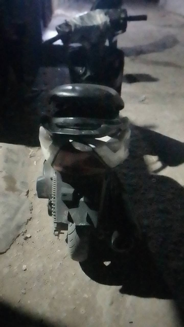 كوم حديد للبيع الدراجه شغاله عوزهه قبق هندر وباتري ضعيف ثعلب الشراي يجي خاص سعرها 175 الشراي يجي خاص


**إذا كنت صاحب هذا الإعلان وتريد حذفه لأي سبب، رجاءا أرسل رسالة إلى الدعم الفني**