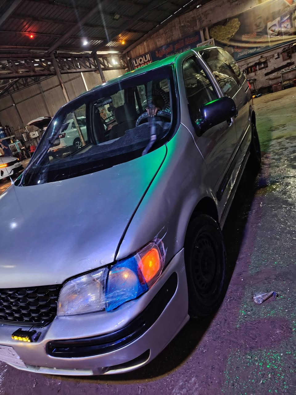 شوفرليت فنتوري موديل ٢٠٠٢ رقمها  بغداد مصبوغه عام
باتري جديد. تايرات جديده كير ومحرك خير من الله نقص تبريد مايشتغل مكاني ذي قار رقم *********** سعرها ٣٥ وبيها مجال
