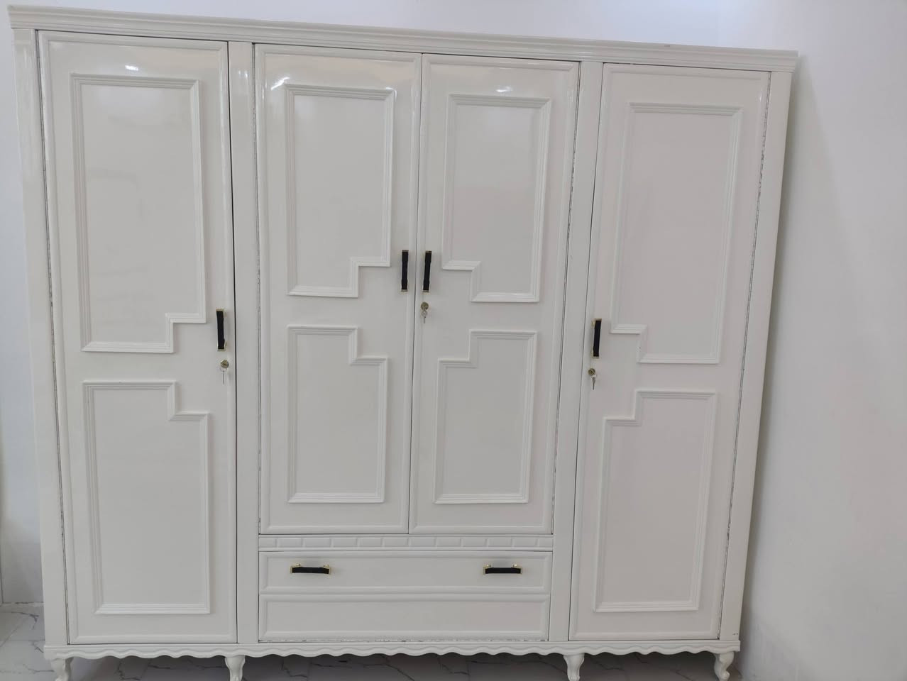 السلام عليكم تم تسليم طلب الزبون
غرفه شبابيه ام 4ابواب نجاره عراقيه الموديل 
التركي صاج خمسه ملم وجهين 
الصبغ حراري مال سيارات 
نشتغل حسب الطلب كل الموديلات التركيه 
نجاره علي كاضم بابل الحمزه الغربي 
واتساب ***********
